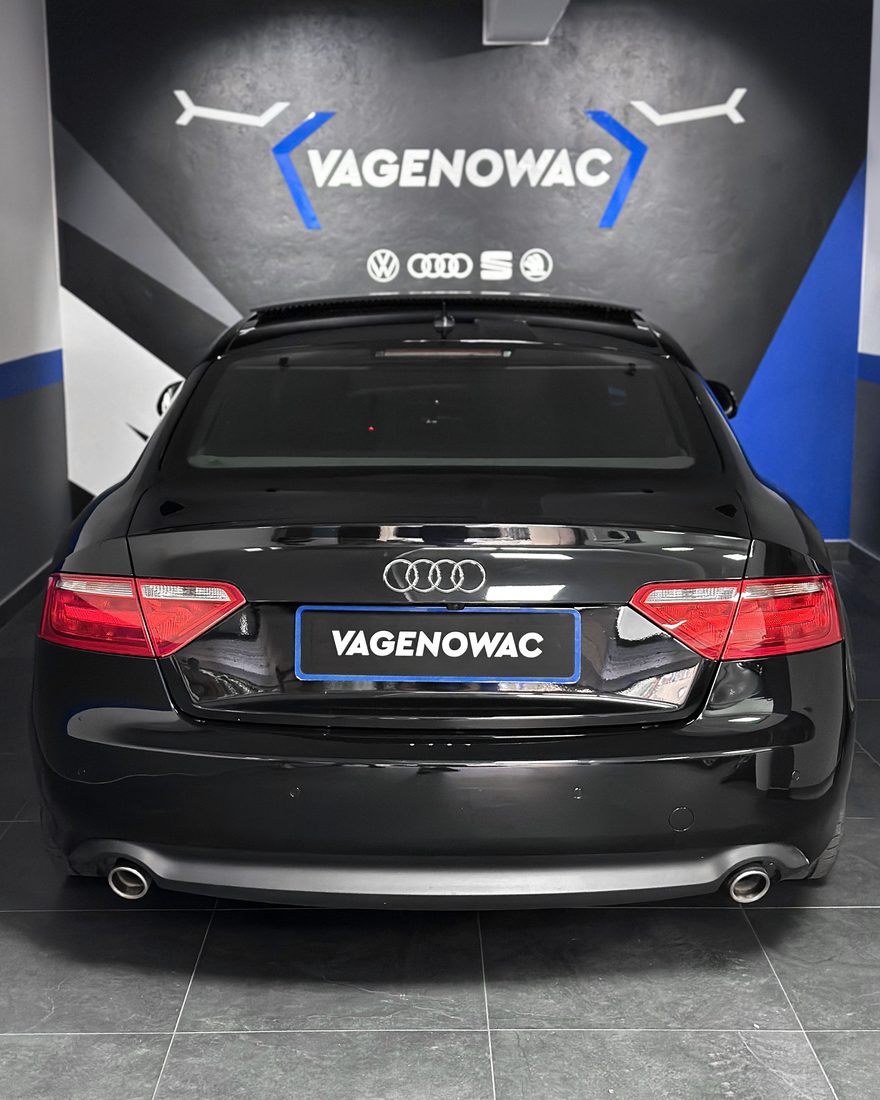 Audi A5 — zadnja LED svetla